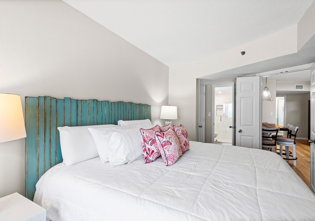 Primary suite