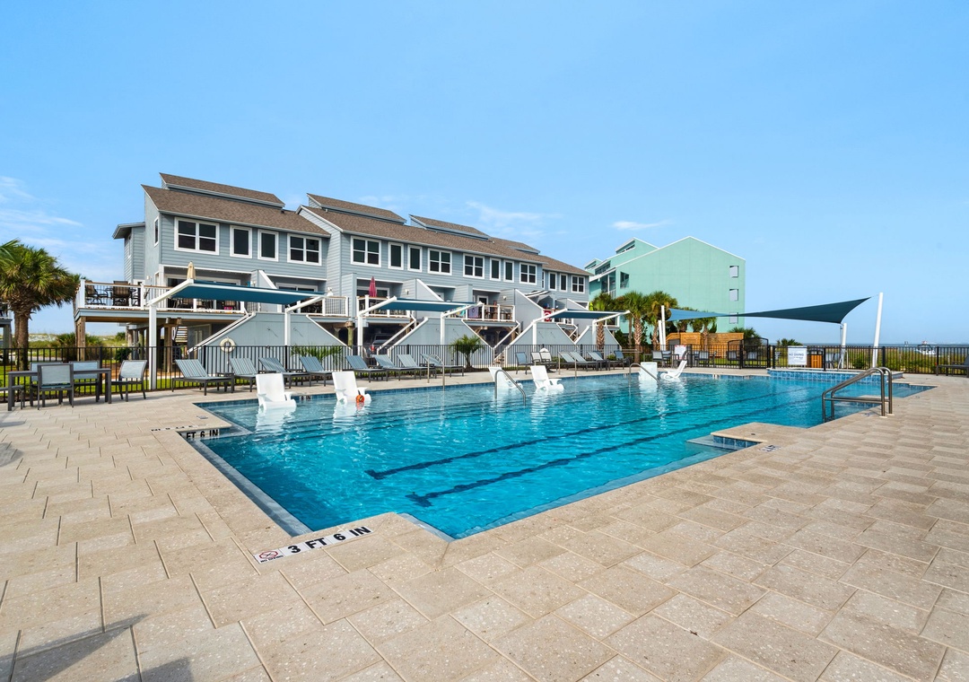 Community pool