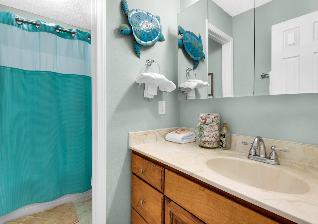 Primary ensuite bathroom