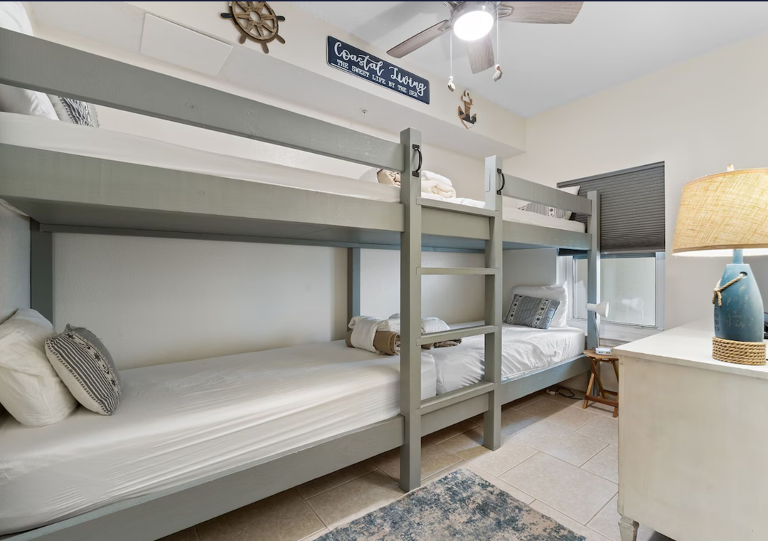 Two sets of twin bunks in guest bedroom 2