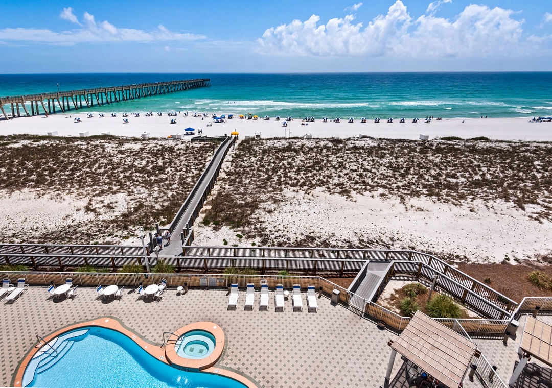 Stunning Gulf views from the balcony at Summerwind Center 504