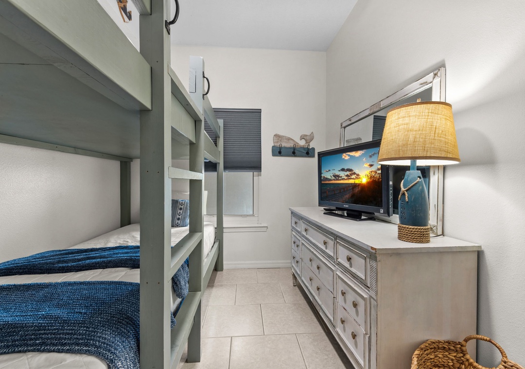 Twin bunk beds