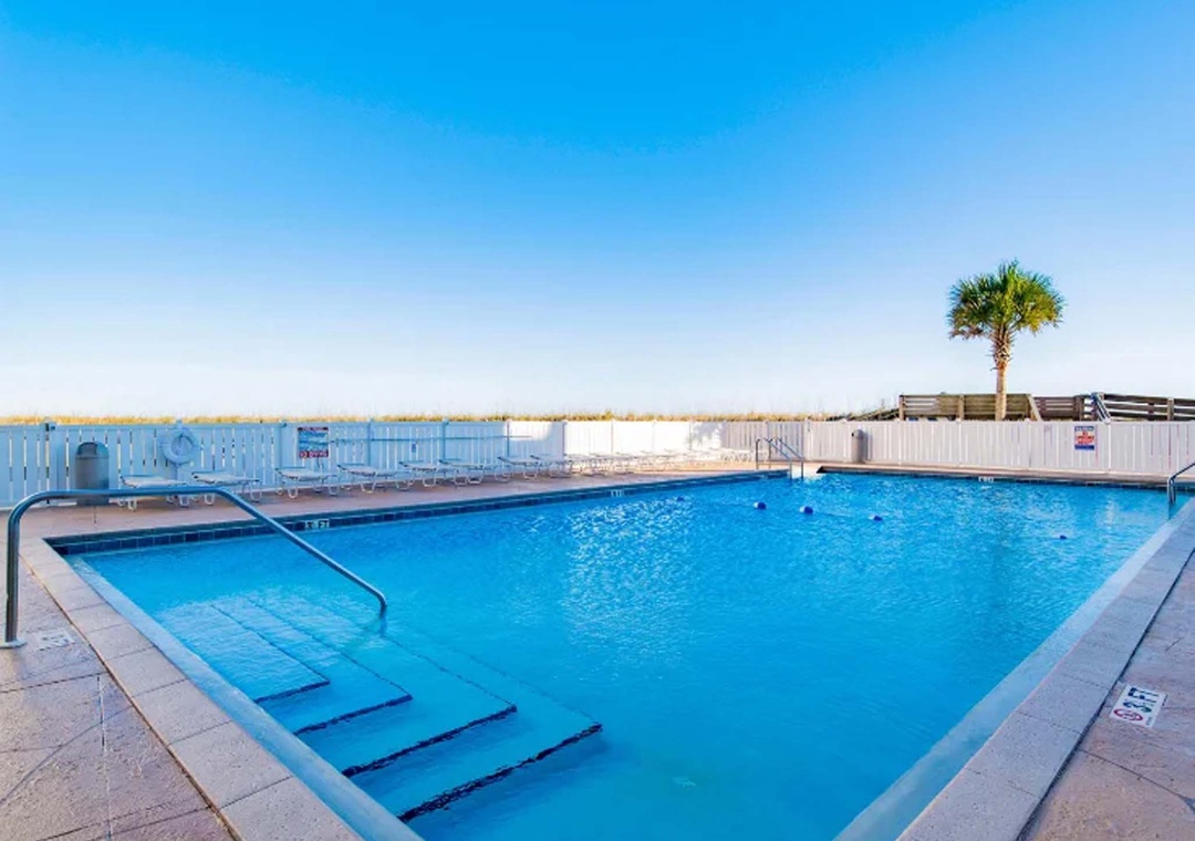 Regency Towers outdoor pool