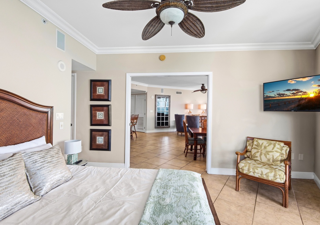 King guest bedroom 1