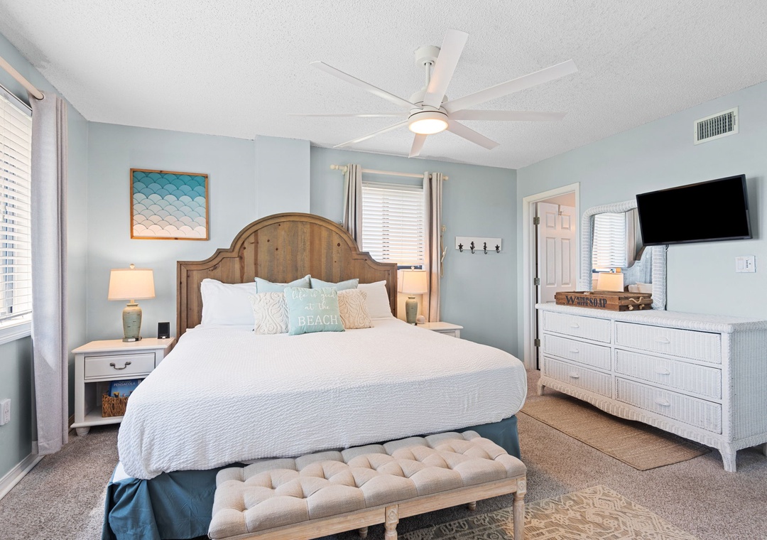 Bedroom 2 with King Bed