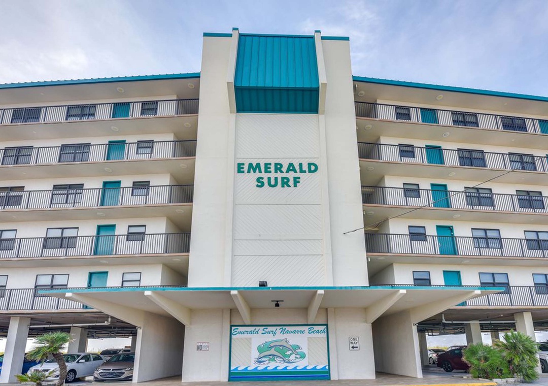 Emerald Surf