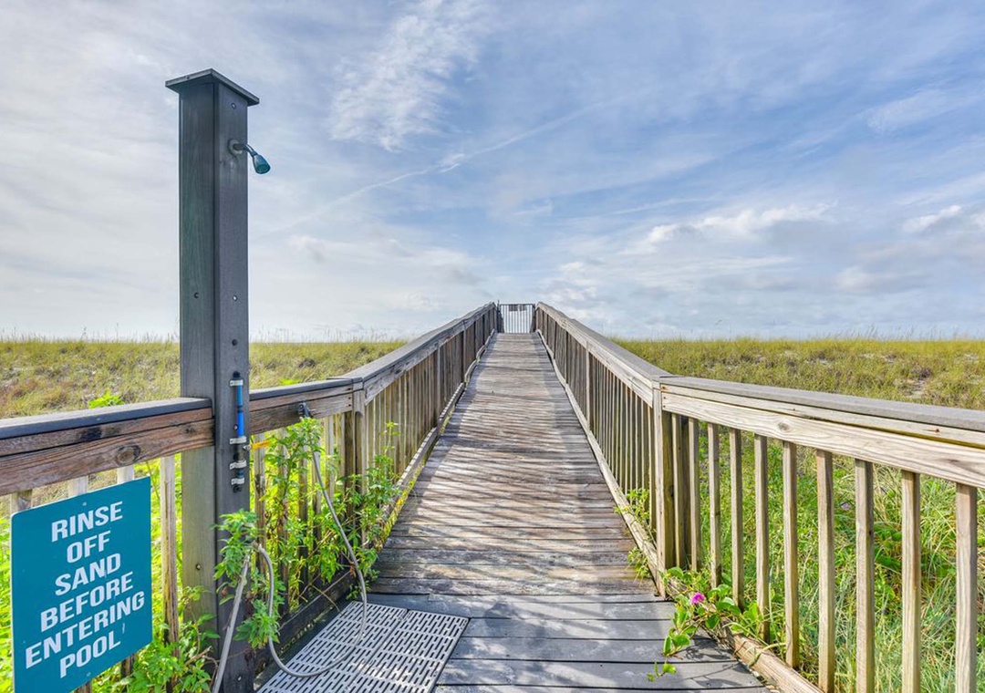Beach access with outdoor shower