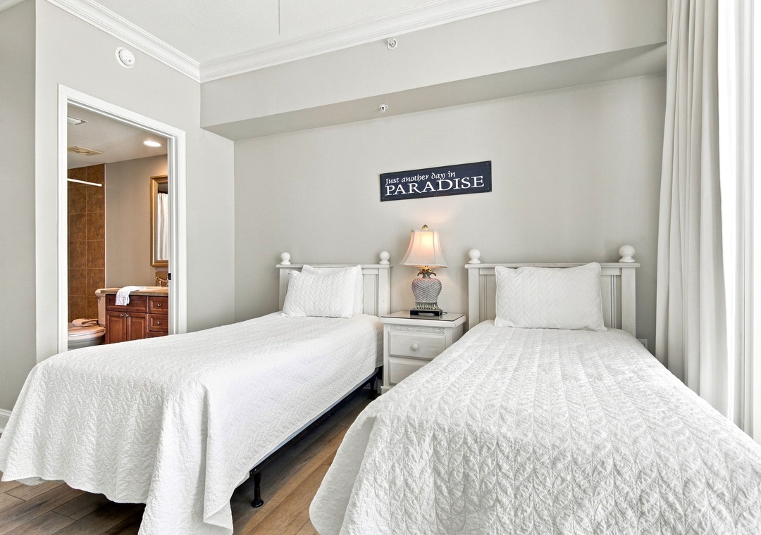 Guest bedroom suite