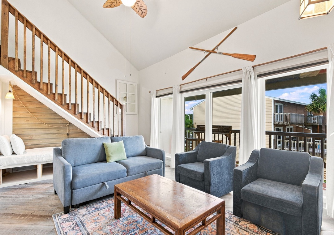 Living room + balcony access