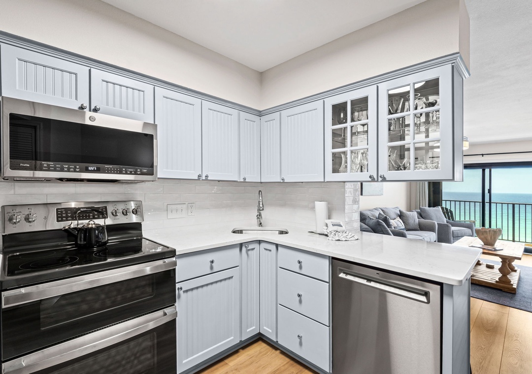 Full kitchen