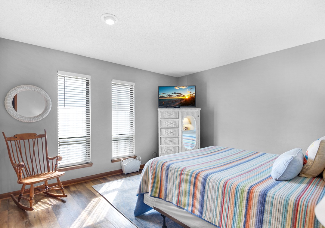 Second floor guest bedroom 2