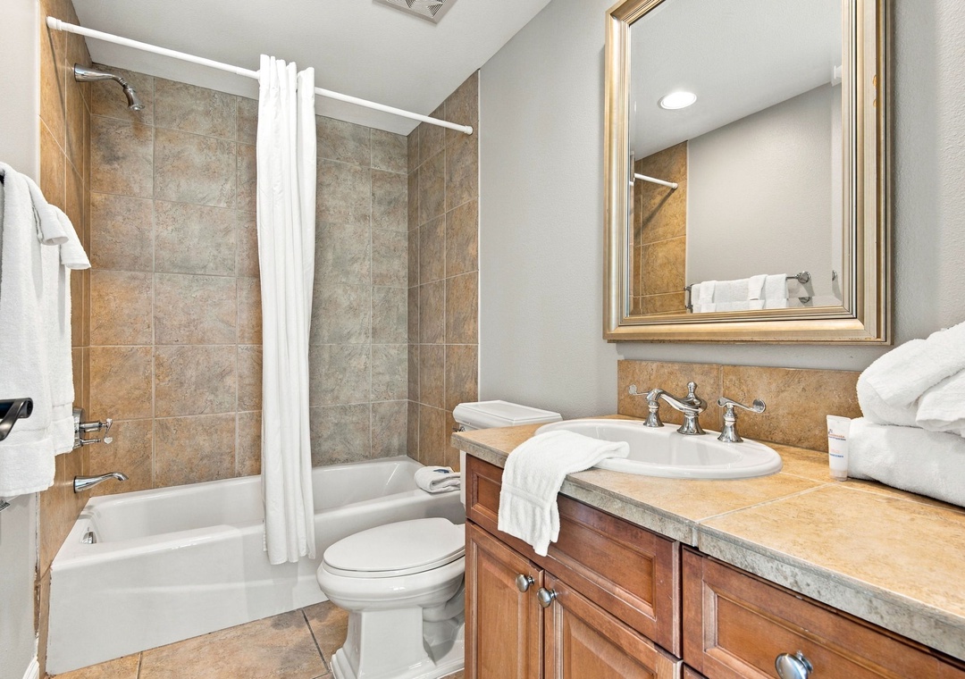 Ensuite guest bathroom
