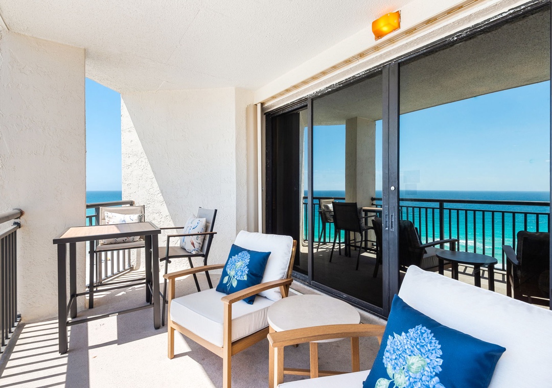 Balcony seating at Navarre Towers 1202