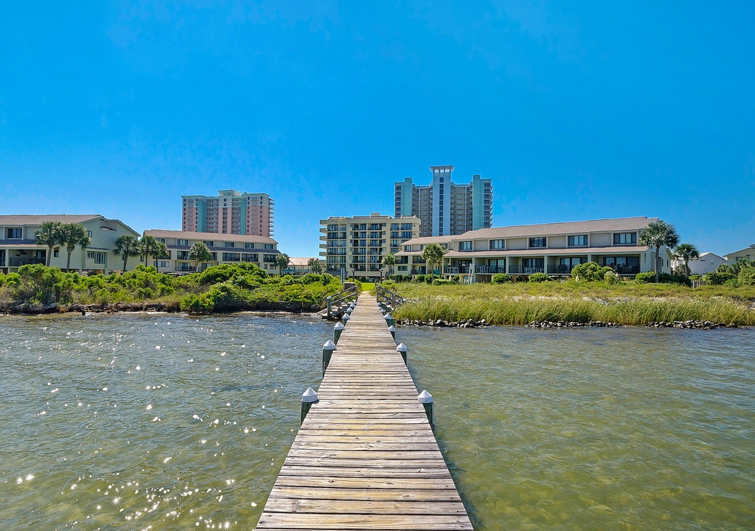 Sound-side pier