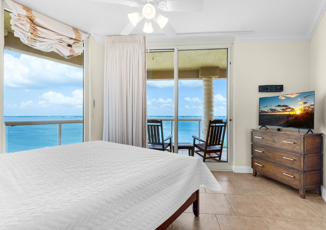 Balcony access from guest bedroom 1