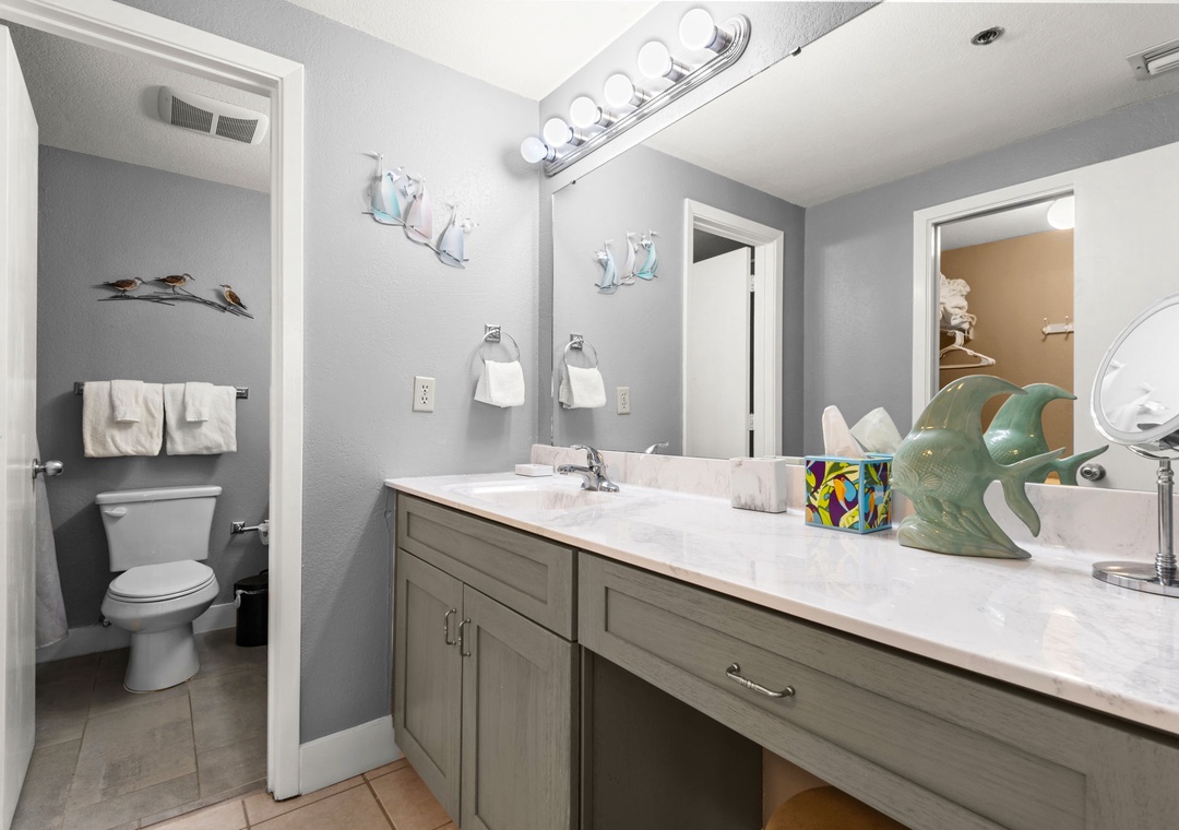 Primary ensuite bathroom