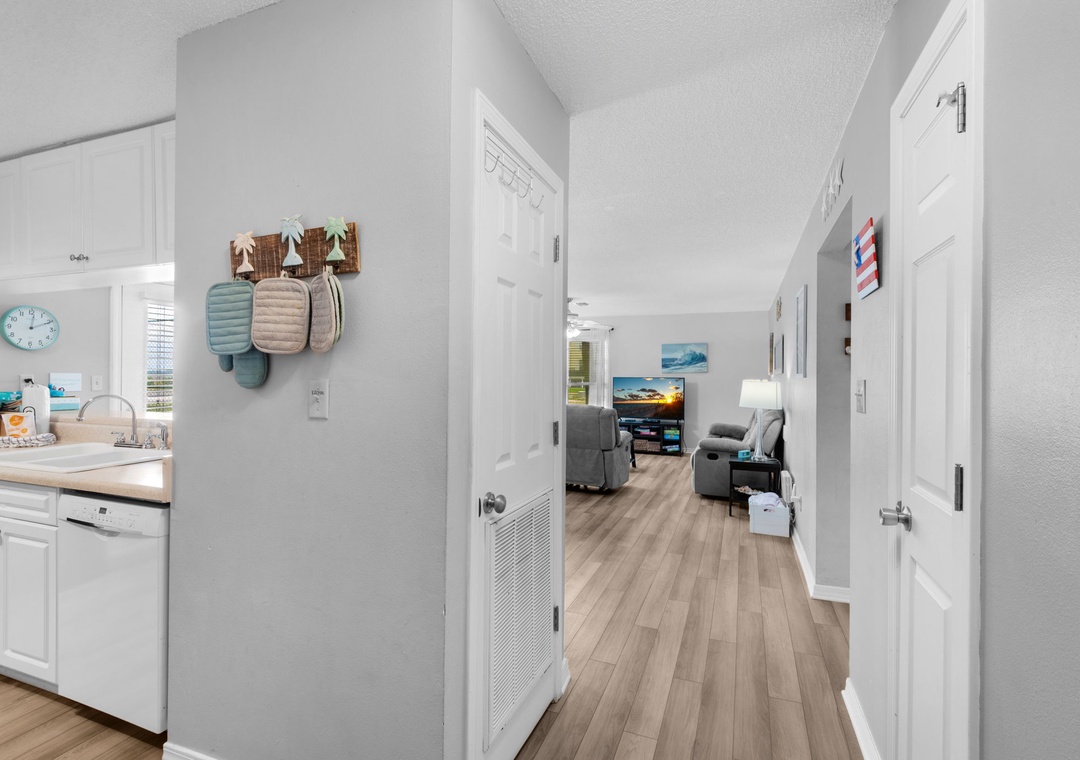 Kitchen to living room