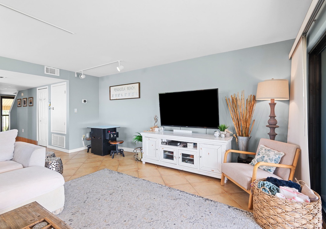 Spacious Living Room