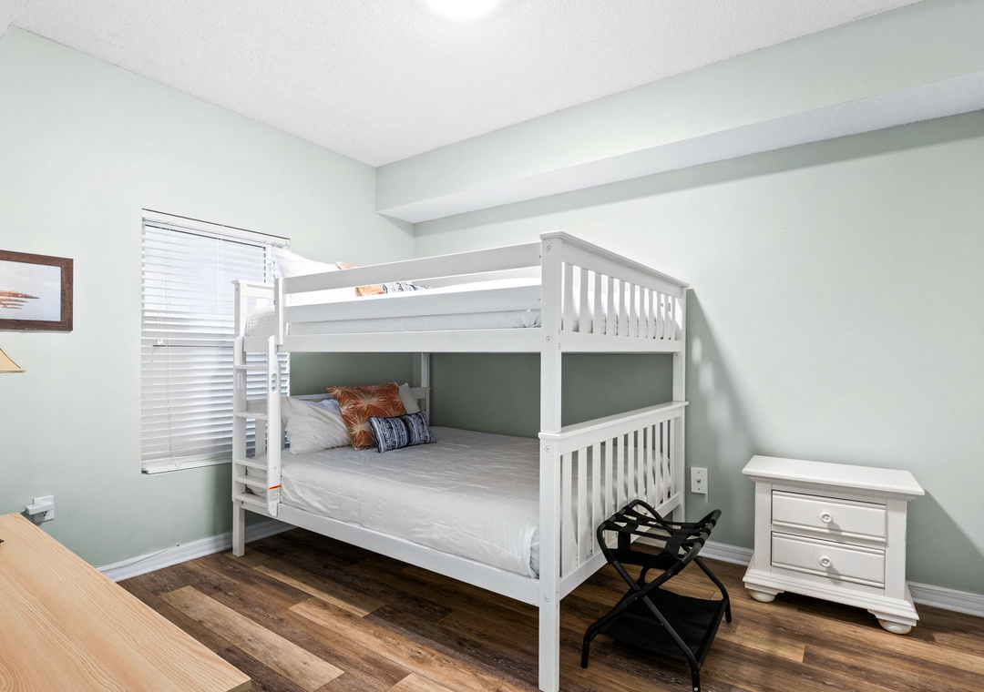 Guest bedroom 2