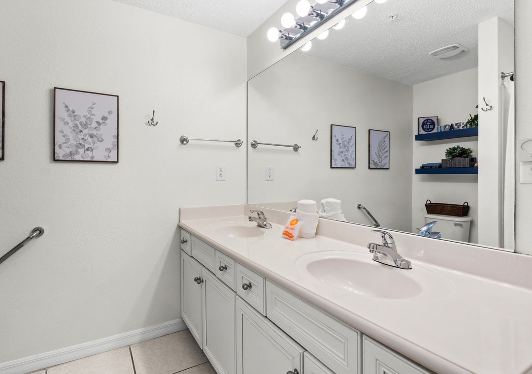 Primary ensuite bathroom