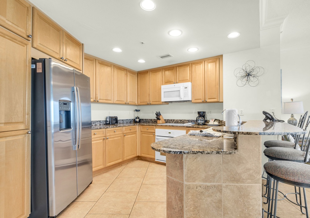 Full kitchen