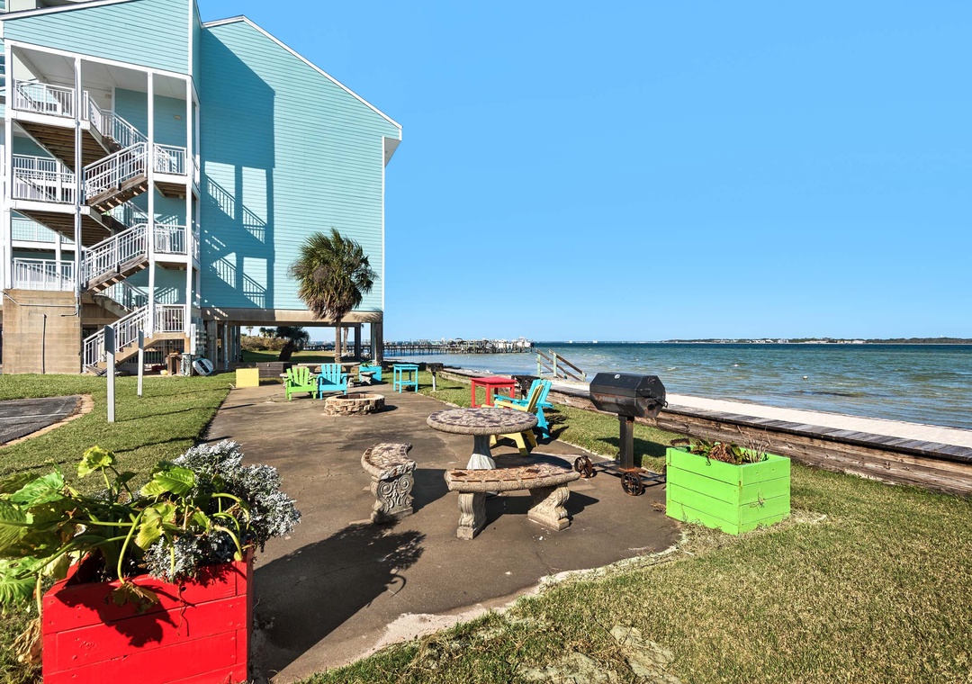 Picnic and grilling area with water views