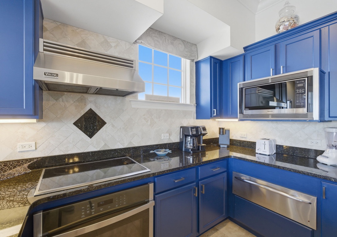 Sailmaker 901- Kitchen View