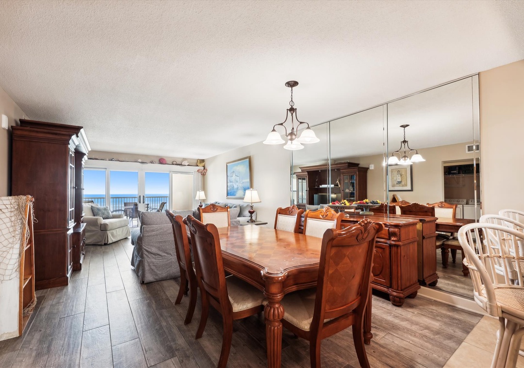 sandykey723diningarea8a2608