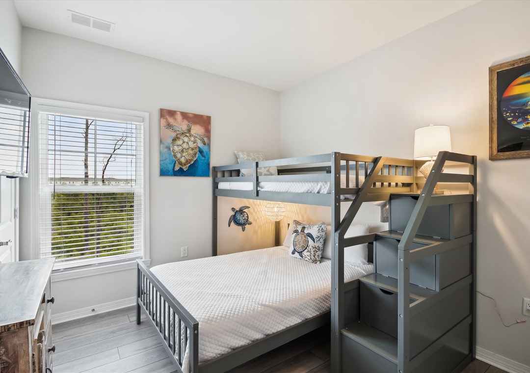 Lost Key Pelicans Paradise Guest Bedroom #2