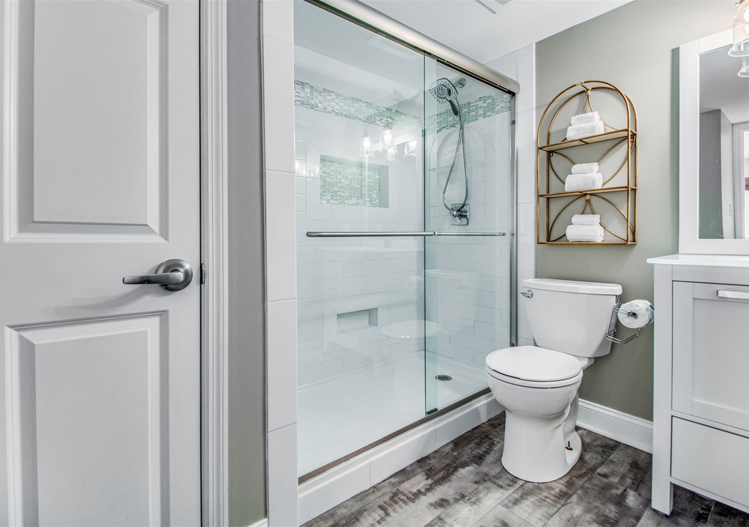 Sandy Key 831 Guest Bathroom #1 Glass Stand Up Shower