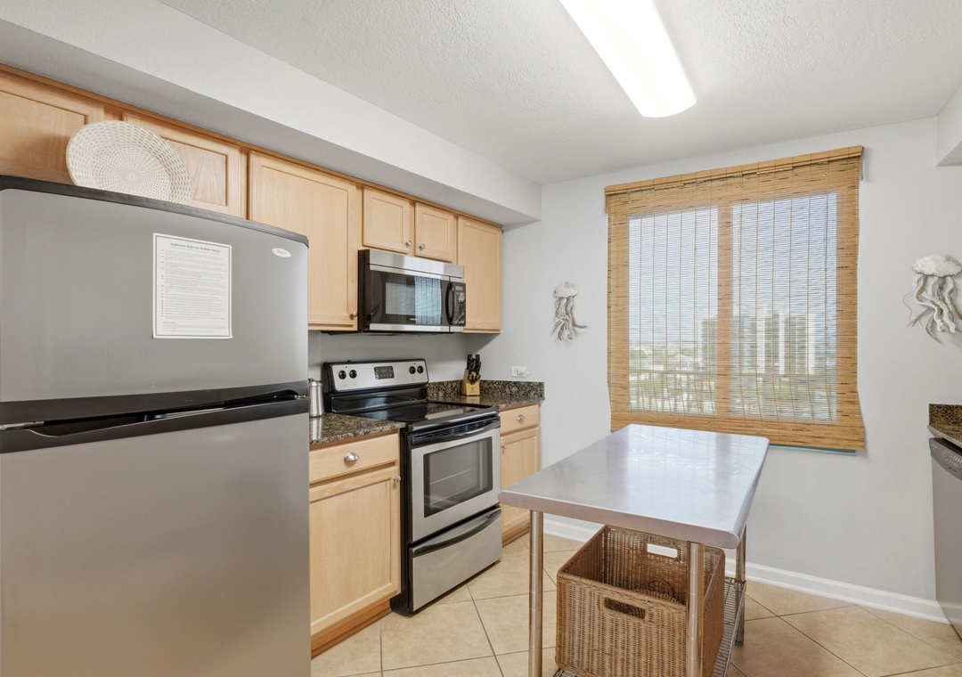 Perdido Towers 707- Kitchen