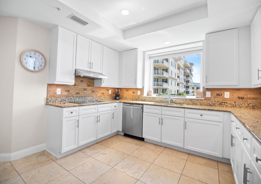 Indigo Unit 1701 - Kitchen