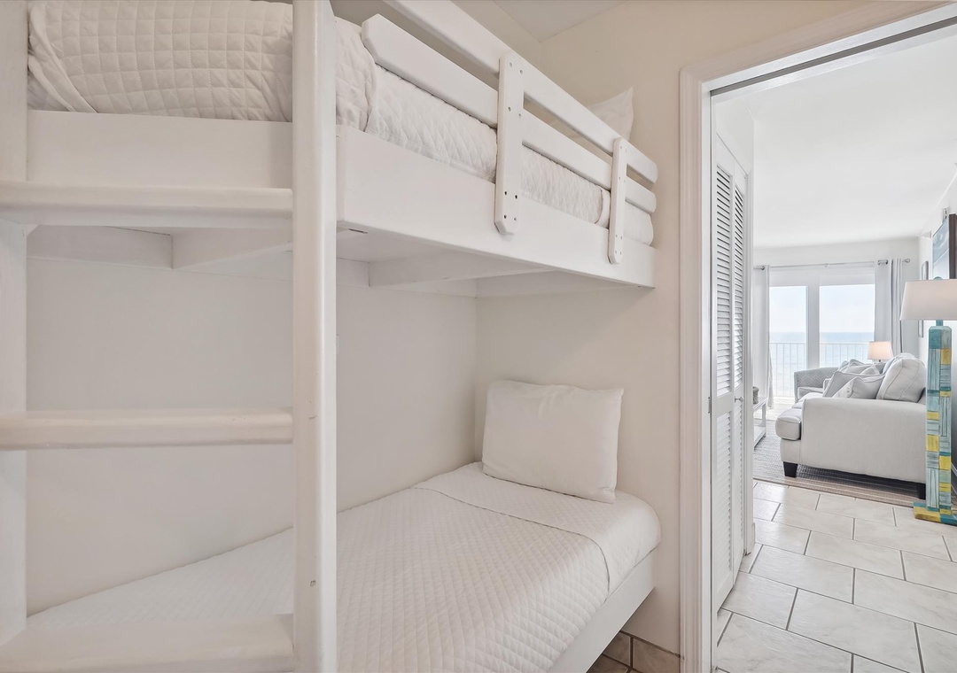 Perdido Skye 25 Custom Guest Bunk Beds