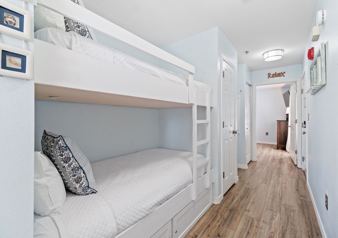 Grand Caribbean 201W 7