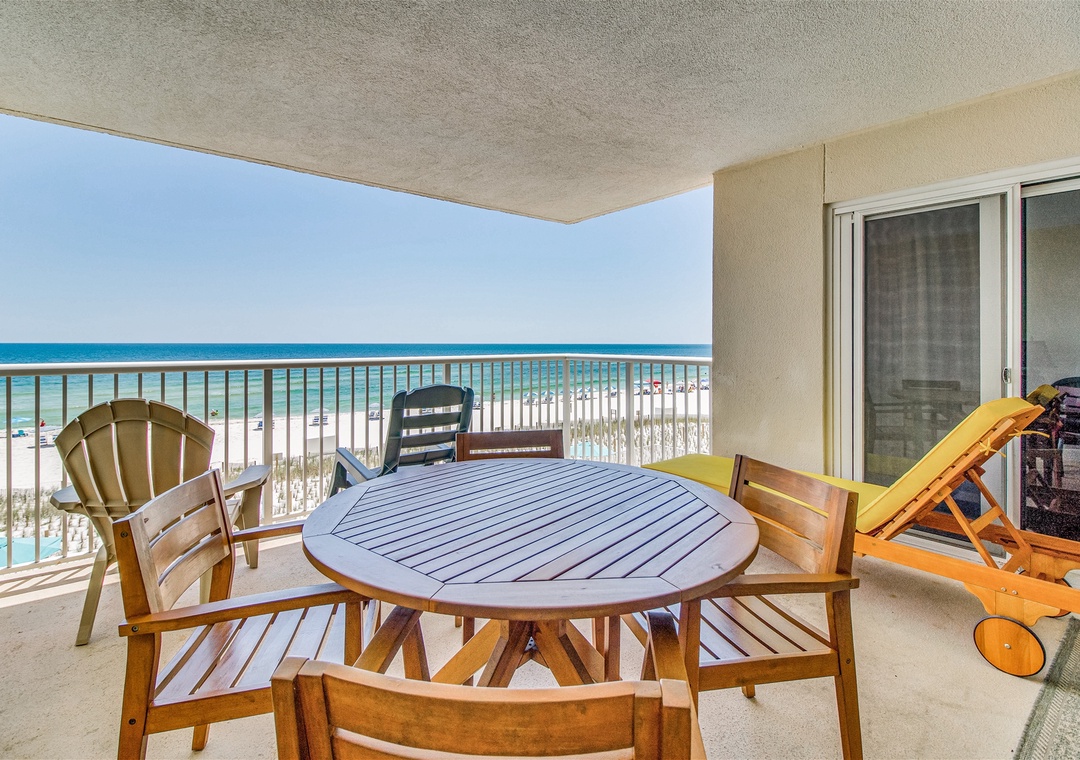 Sandy Key 334 Gorgeous Beach Views from Balcony
