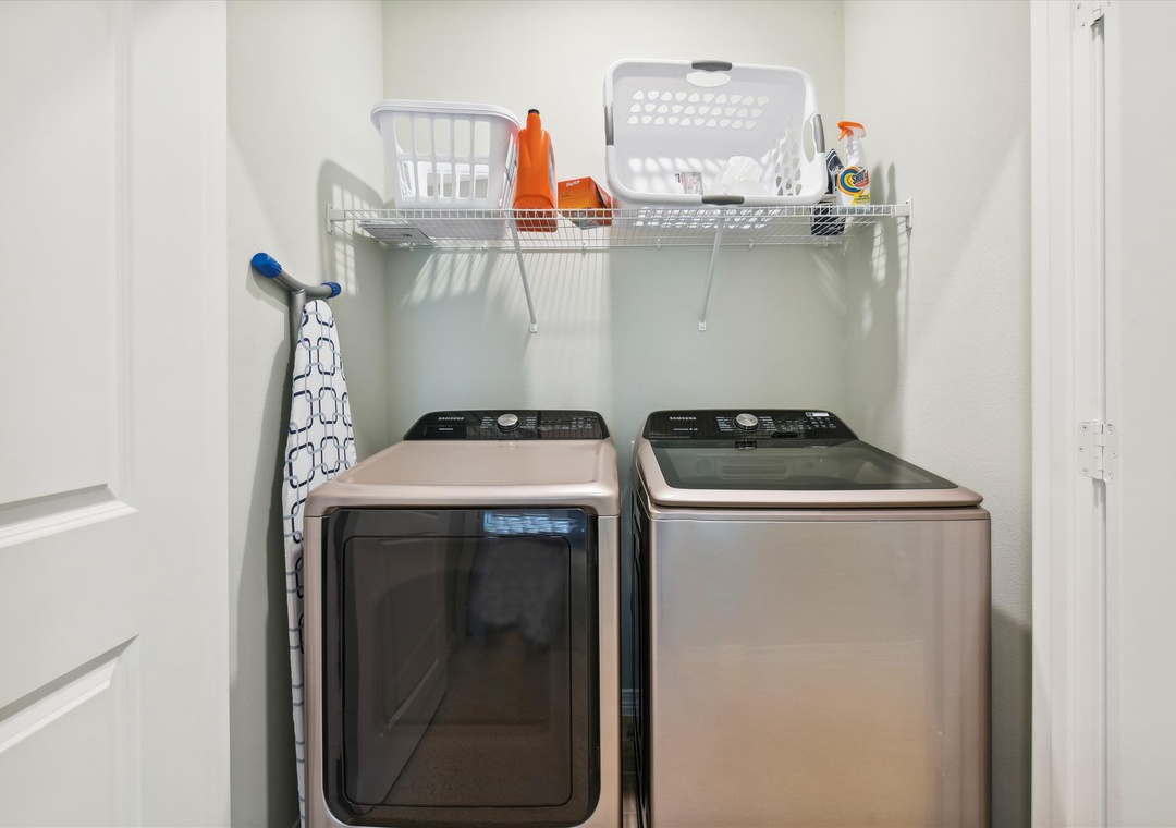 Lost Key The Lost Flip Flop Washer and Dryer in Unit