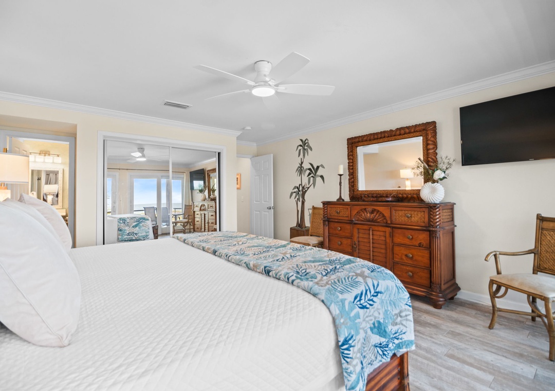 Needle Point Unit B21 - Primary Bedroom