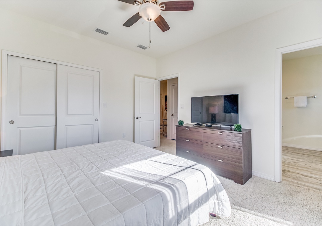 Lost Key A Salty Suite Guest Bedroom #1