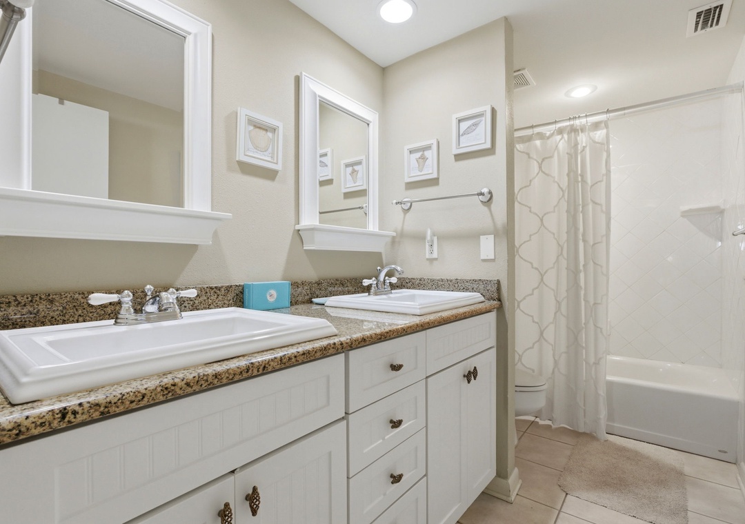 Shipwatch D204- Bathroom 1