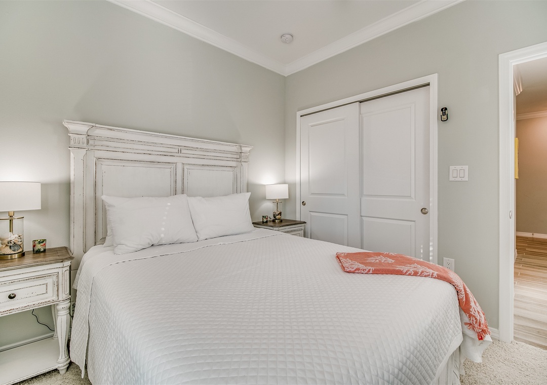 Lost Key Shore To Please Guest Bedroom #1 Queen Bed