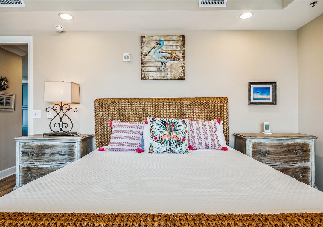 Sailmaker 1001 Guest Bedroom #4 King Bed