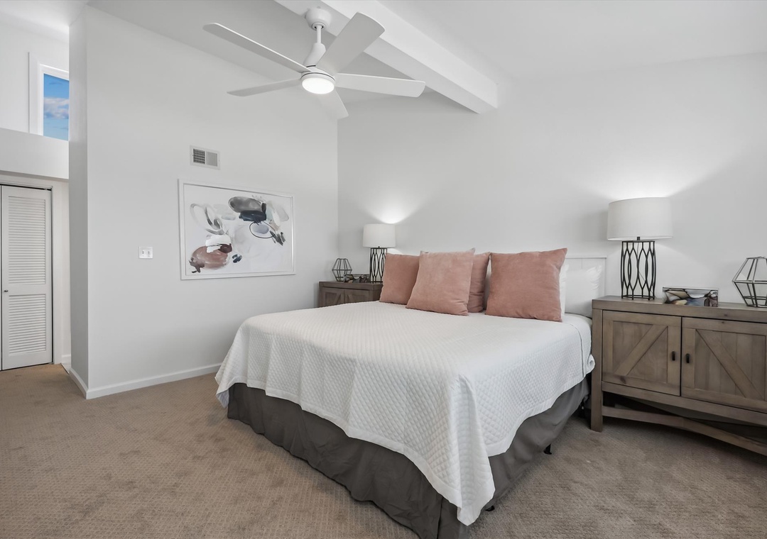 upper level-primary bedroom-125750_143