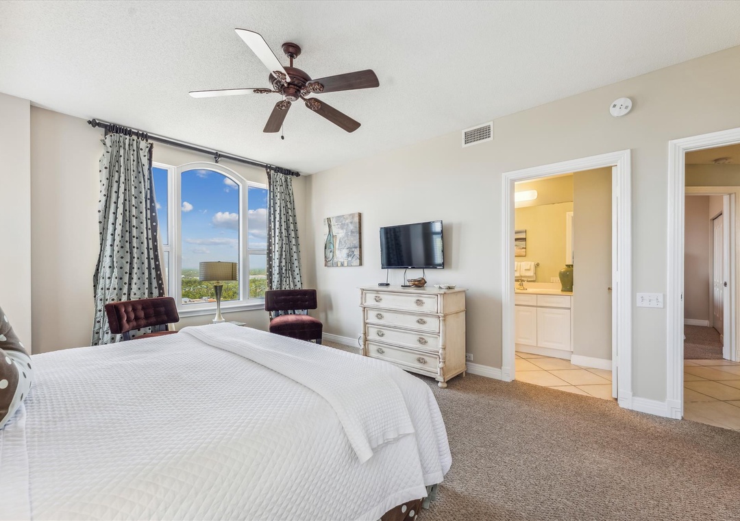 interiors-bedroom-120554176