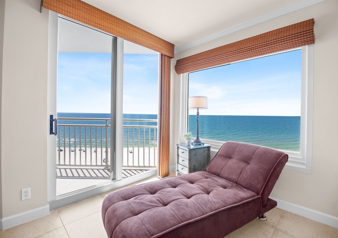 Sea Spray Unit 922 - Primary Bedroom