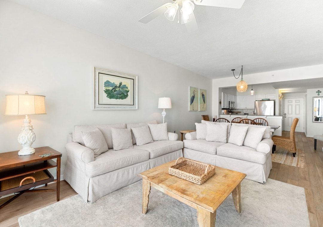 Windemere 706- Living Room