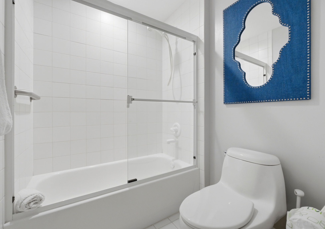Beach Colony Tower PH3B (18B)- Bathroom 2