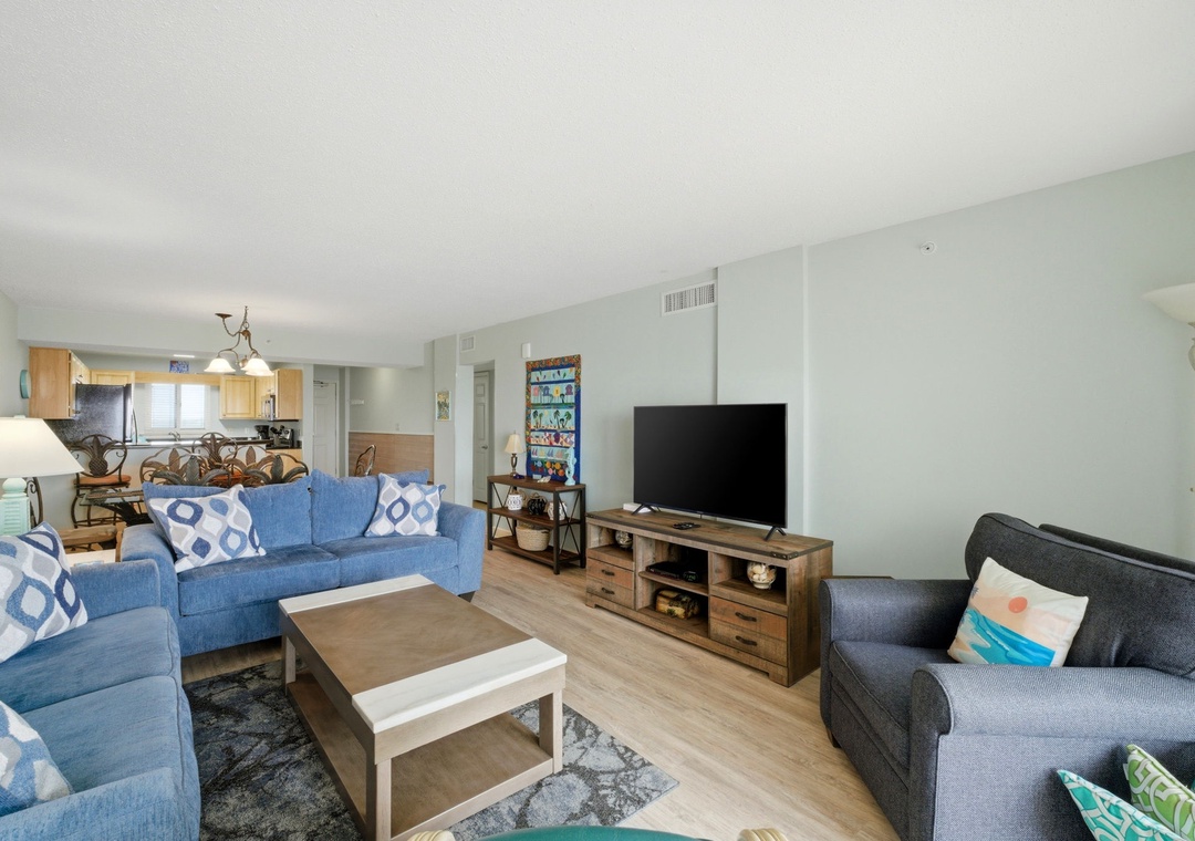 Sandy Key 817- Living Room View & TV