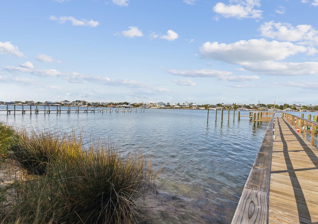 amenity-molokai villas boat dock-126171_224