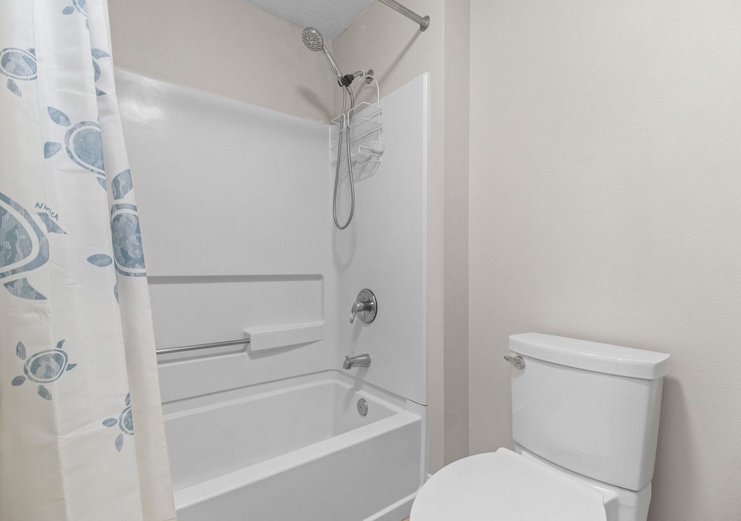 Palacio 404 Guest Bathroom #2