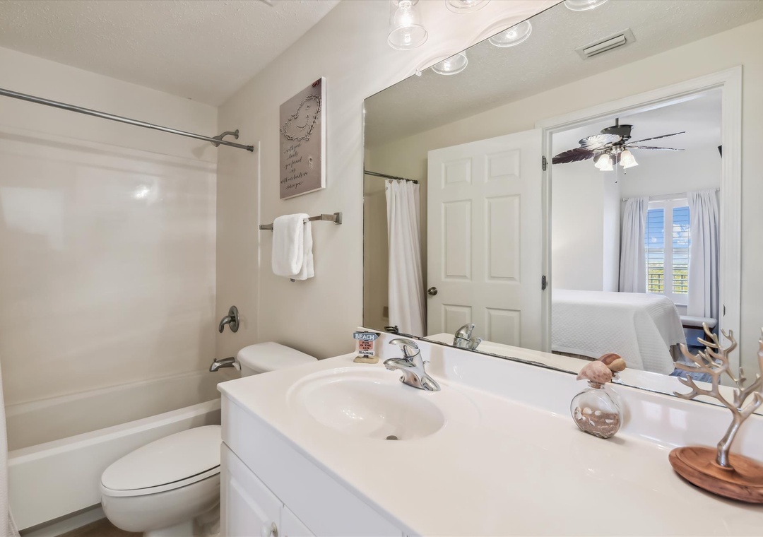 Windemere 1106 Guest Bathroom #2